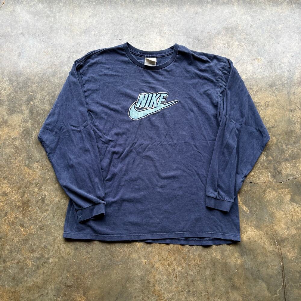 Vintage Essential Y2K Nike Long Sleeve T-shirt